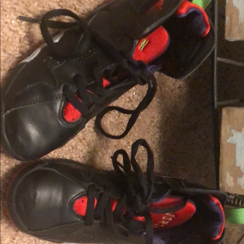 Im selling air jordans